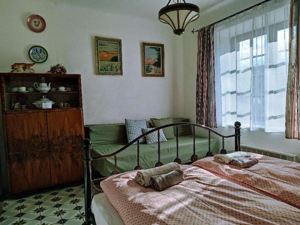 Ubytovani Pod Jilmem Zar Habitación foto